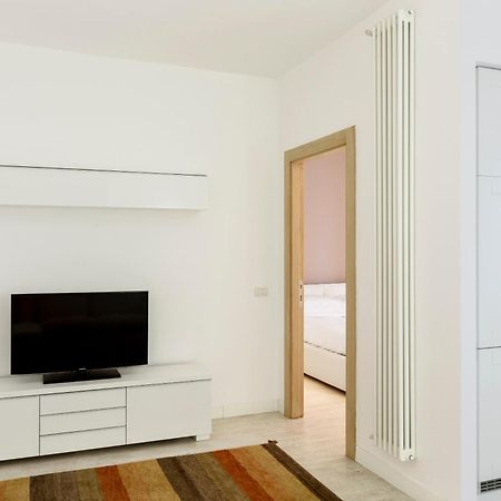 Comfort Suites Garibaldi Milánó Szoba fotó