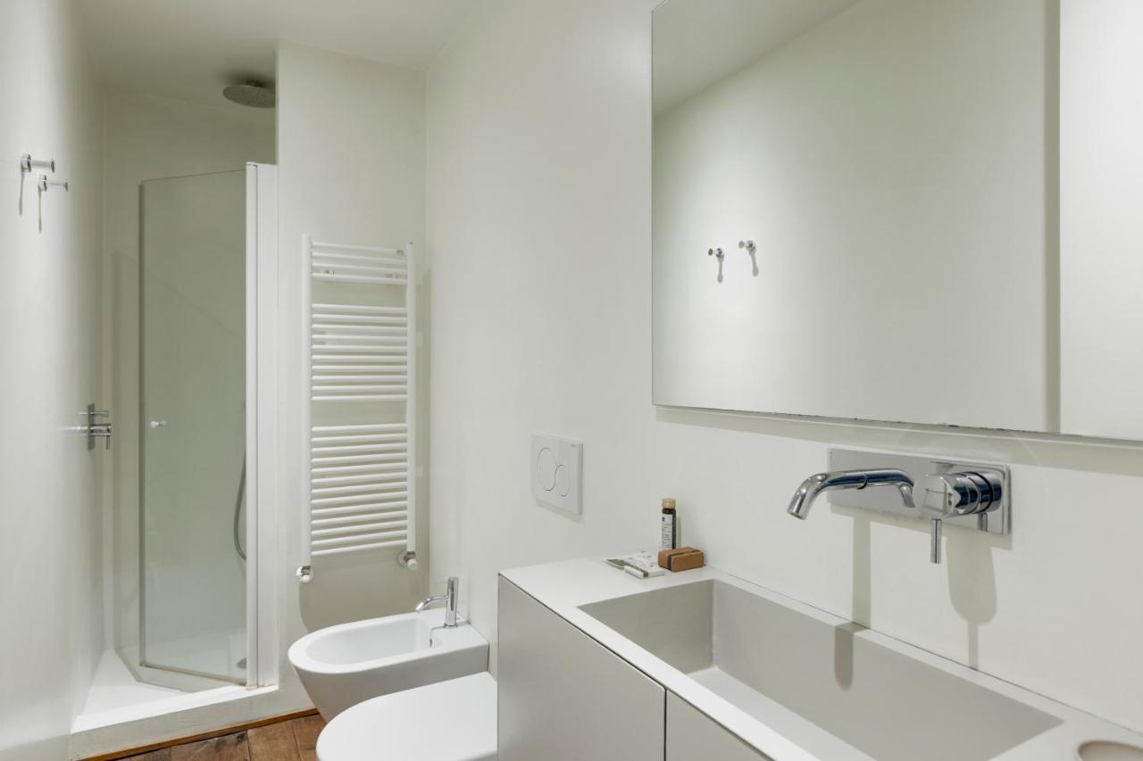 Comfort Suites Garibaldi Milánó Kültér fotó